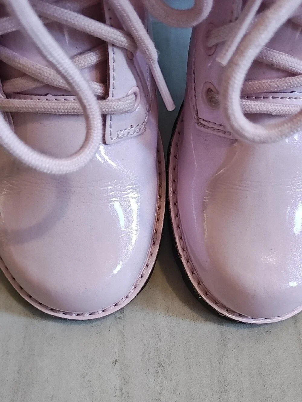 UGG Light Pink Patent Kids Ryann Boot Style #115352 Size 4 Youth